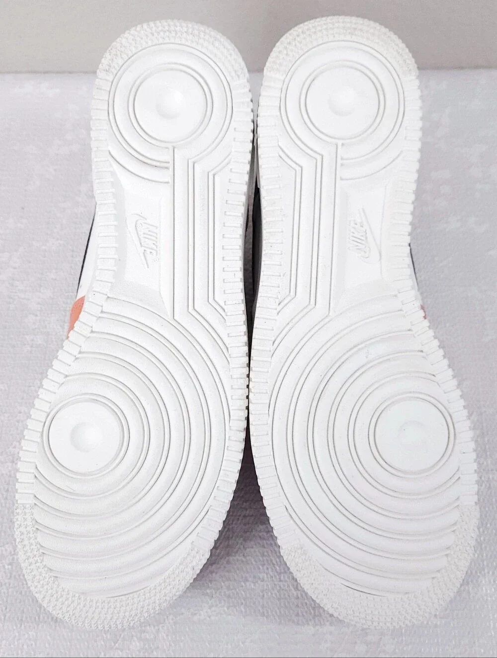 NIKE AIR Force 1 Low '07 Multi-Color Gradient Women's US 12 Athletic Sneakers